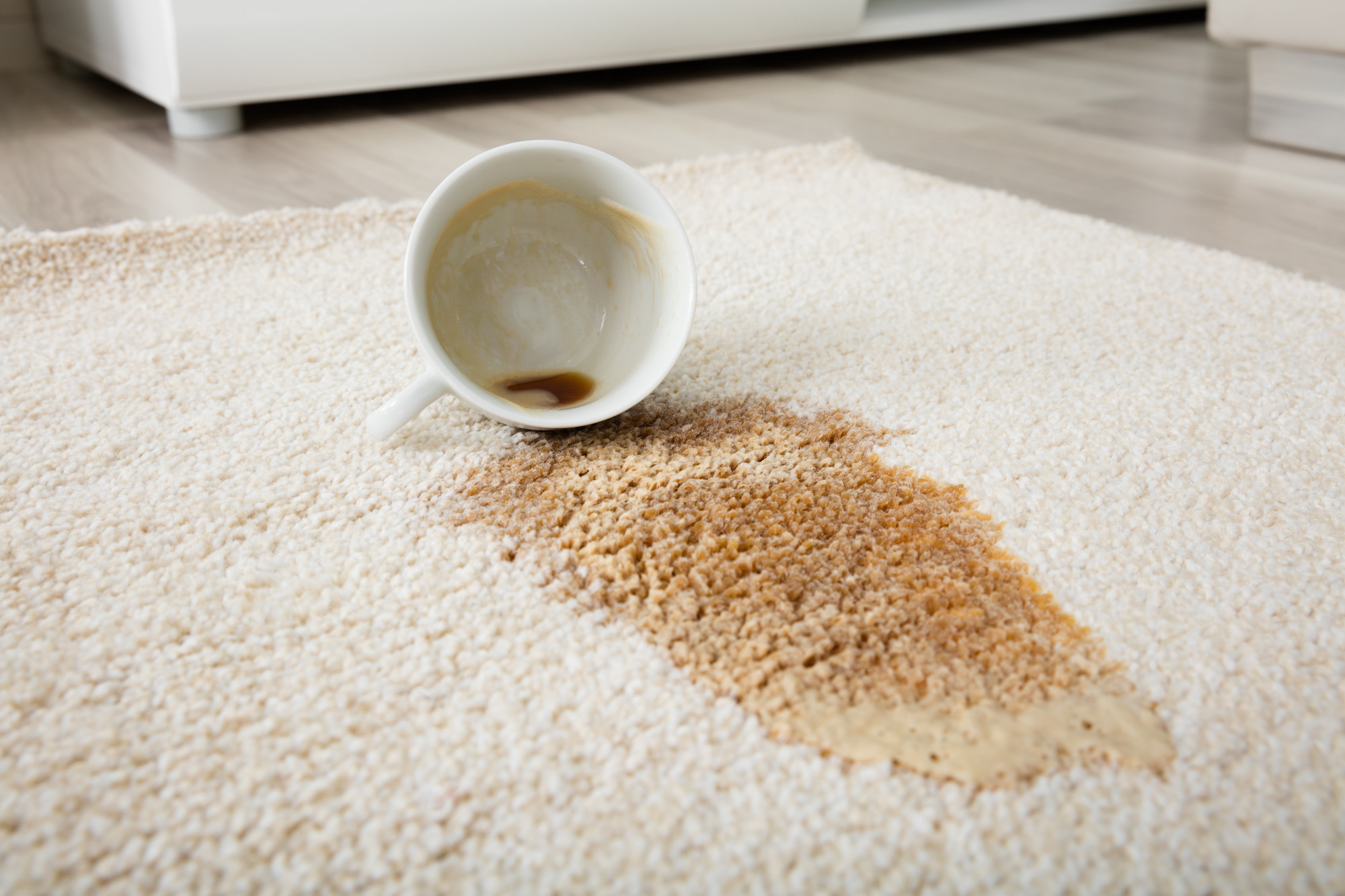5 Ways to Make Homemade Carpet Stain Remover